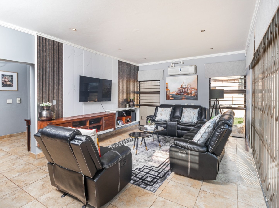 5 Bedroom Property for Sale in Leloko Lifestyle Estate North West